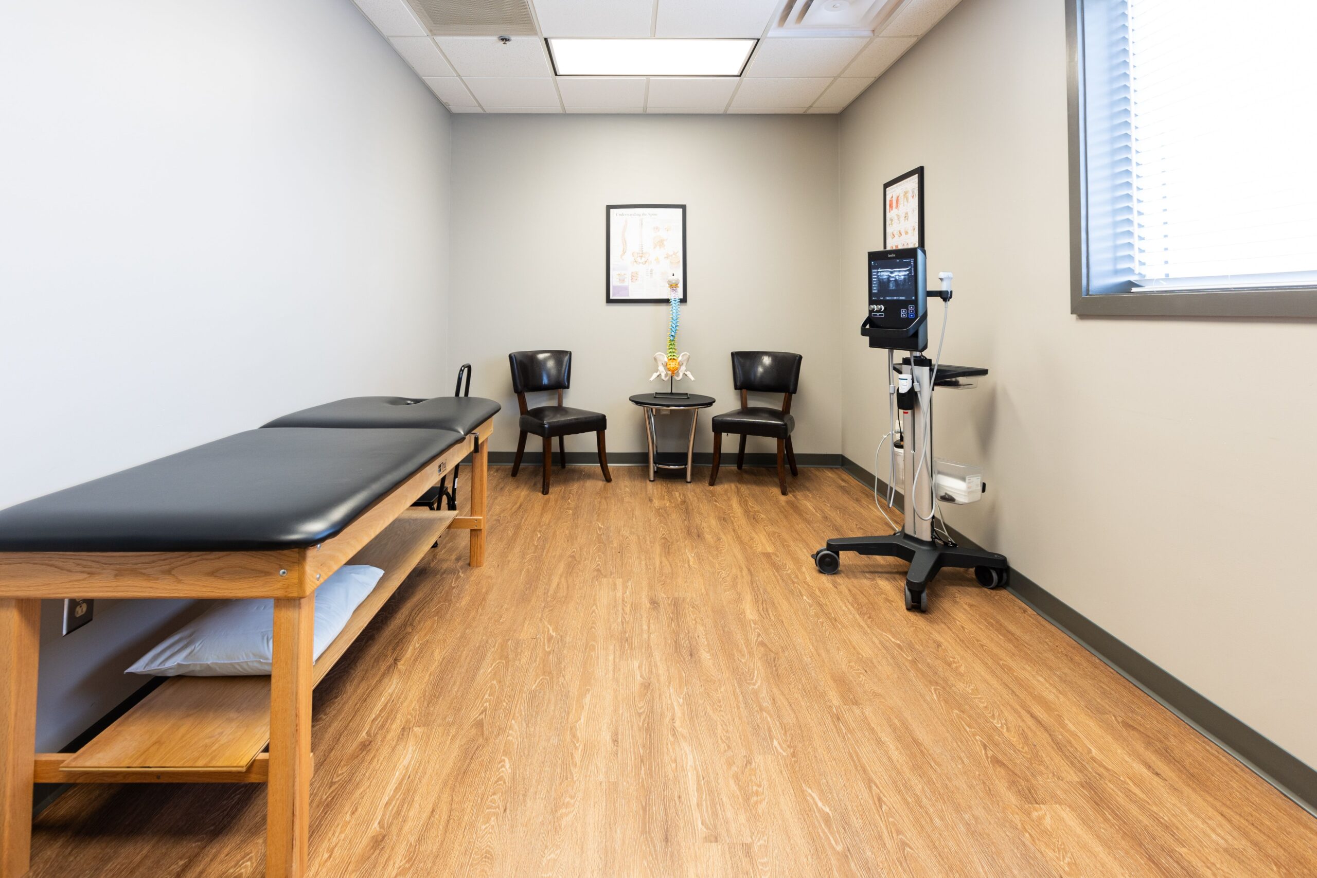 Peachtree Spine McDonough patient room