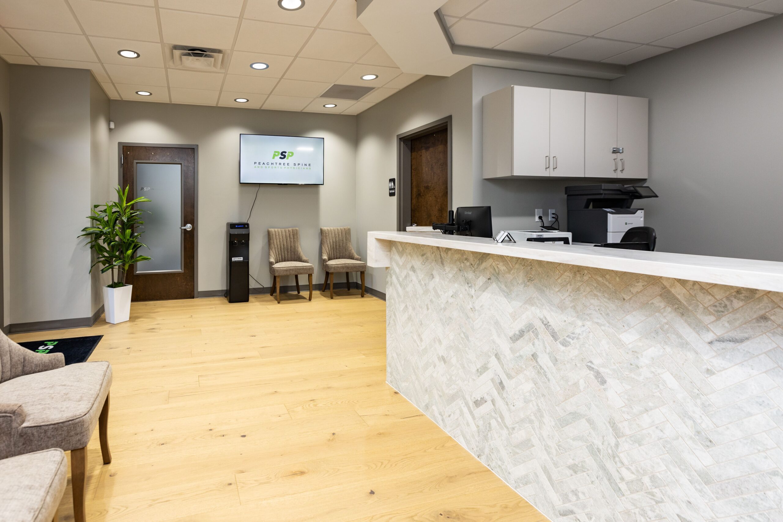 Peachtree Spine Fayetteville reception area